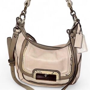 Vintage Coach Cream Leather Purse